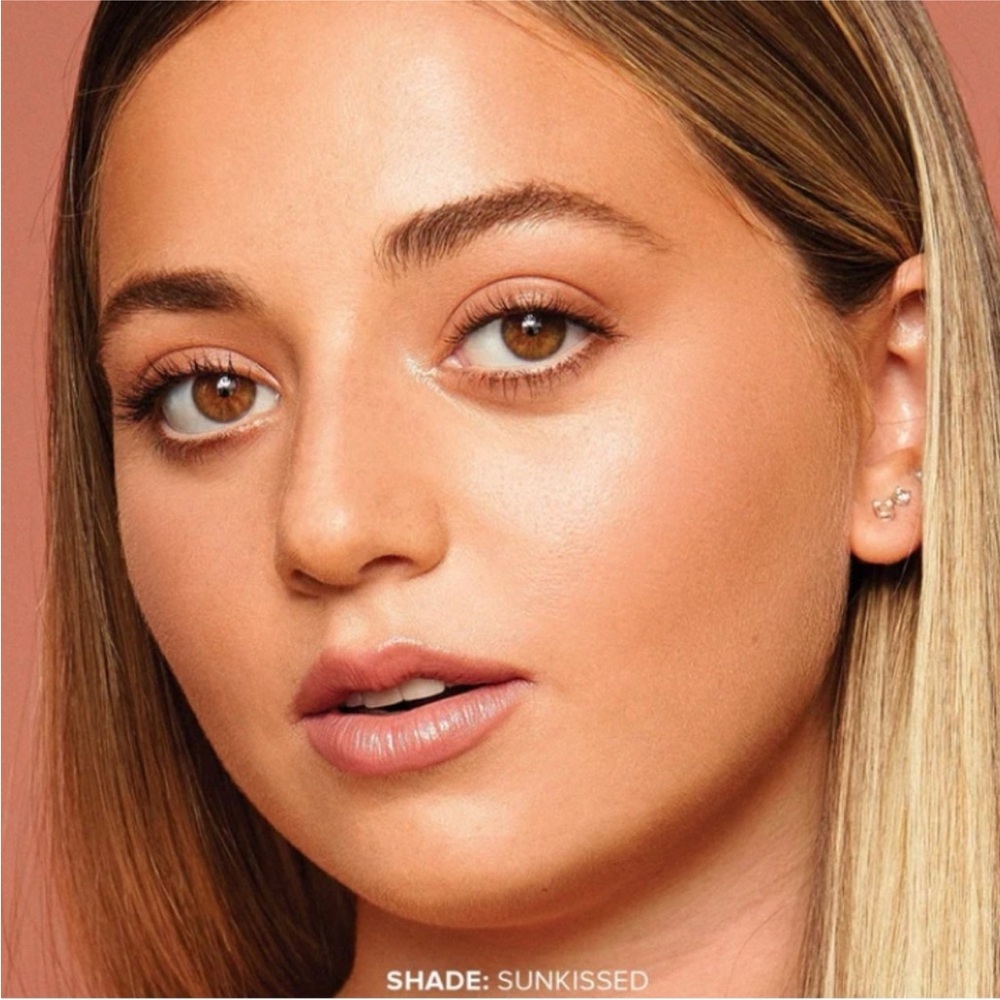 NUDESTIX Nudies Matte All Over Face Bronze Color in Sunkissed NIB - Picture 9 of 10